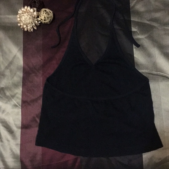 Halter top - Picture 3 of 3